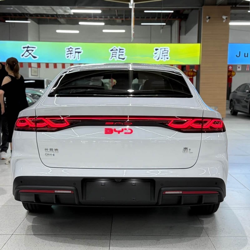 Qin L 2024 DM-i 120KM Beyond Edition Qin L 2024 DM-i 120KM Beyond Edition