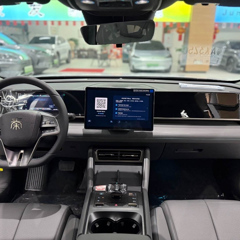 Qin L 2024 DM-i 120KM Beyond Edition Qin L 2024 DM-i 120KM Beyond Edition