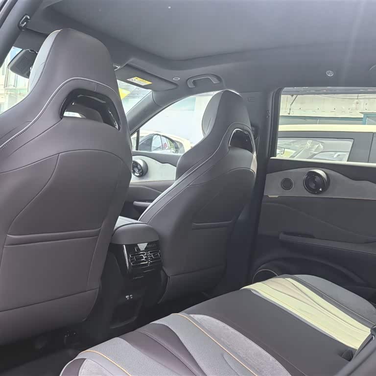 Frigate 07 2024 Glory Edition DM-i 100KM Luxury Model Frigate 07 2024 Glory Edition DM-i 100KM Luxury Model