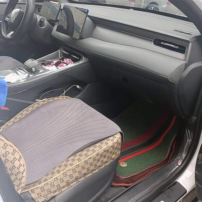 Qin PLUS 2025 DM-i Intelligent Driving Edition 55KM Leading Edition Qin PLUS 2025 DM-i Intelligent Driving Edition 55KM Leading Edition