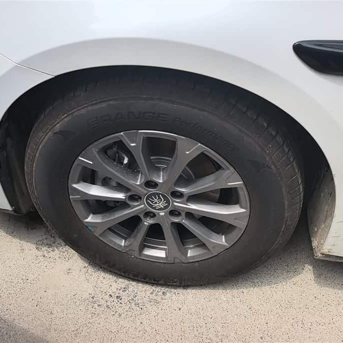 Qin L 2025 DM-i Intelligent Driving Edition 80KM Leading Edition Qin L 2025 DM-i Intelligent Driving Edition 80KM Leading Edition