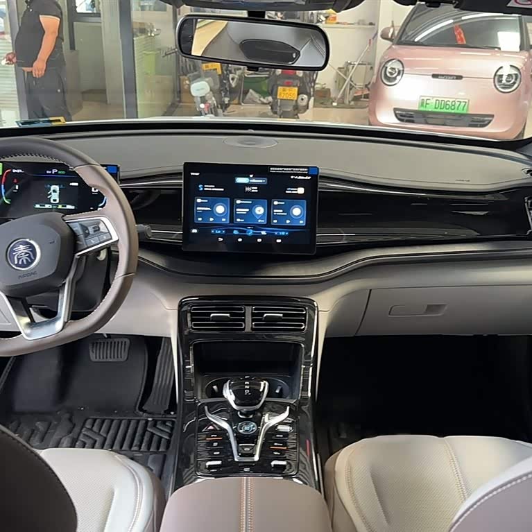 Qin PLUS 2024 Honor Edition DM-i 55KM Leading Edition Qin PLUS 2024 Honor Edition DM-i 55KM Leading Edition