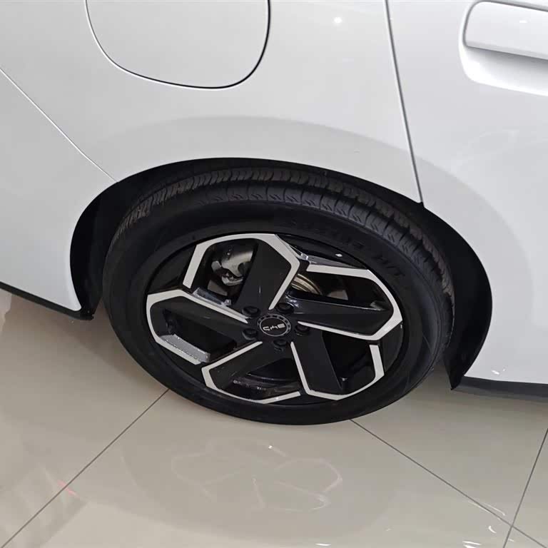Haibao 06 New Energy 2024 DM-i 120KM Flagship Model Haibao 06 New Energy 2024 DM-i 120KM Flagship Model