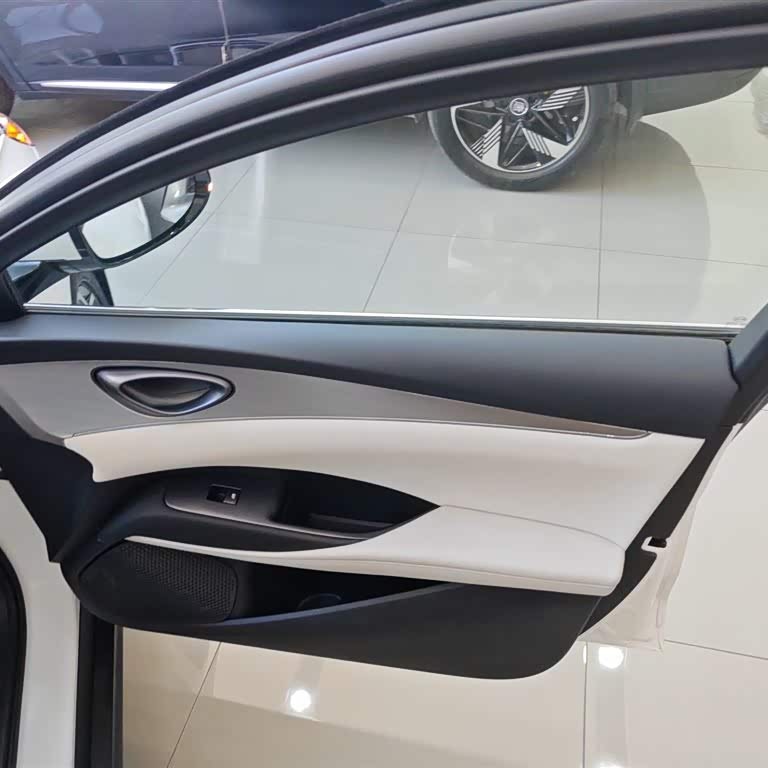 Haibao 06 New Energy 2024 DM-i 120KM Flagship Model Haibao 06 New Energy 2024 DM-i 120KM Flagship Model