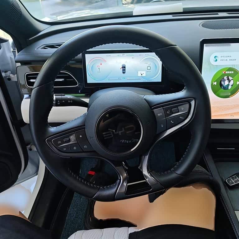 Haibao 06 New Energy 2024 DM-i 120KM Flagship Model Haibao 06 New Energy 2024 DM-i 120KM Flagship Model