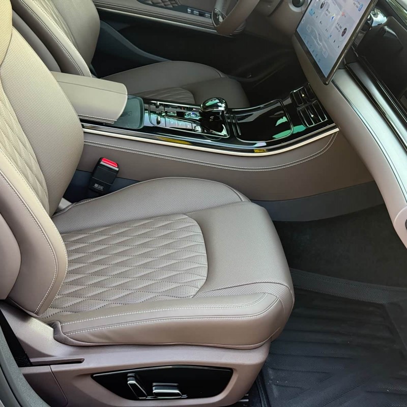 Han 2023 DM-i Champion Edition 121KM Premium Edition Han 2023 DM-i Champion Edition 121KM Premium Edition
