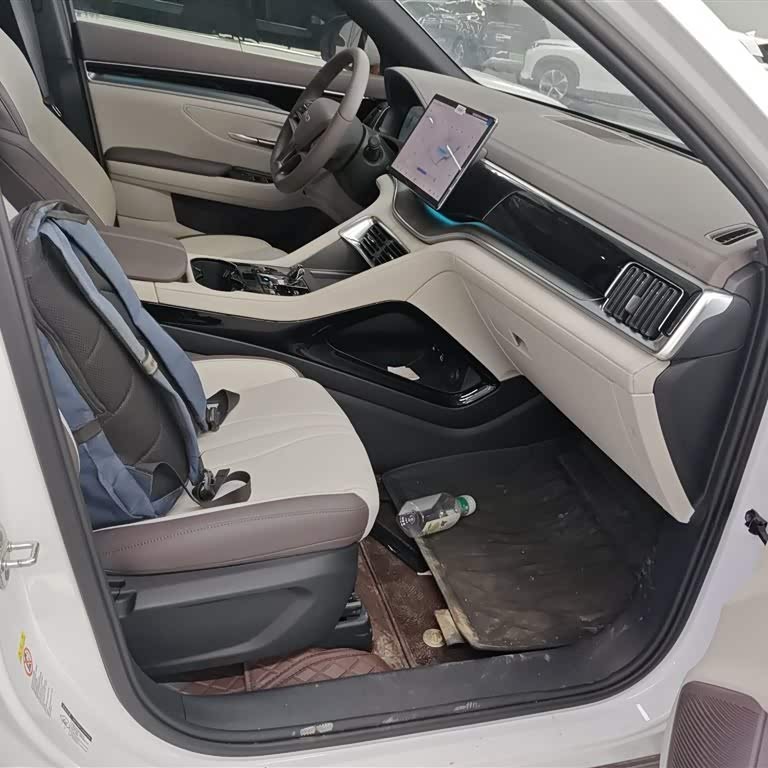Song PLUS New Energy 2025 DM-i 112KM Premium Edition Song PLUS New Energy 2025 DM-i 112KM Premium Edition