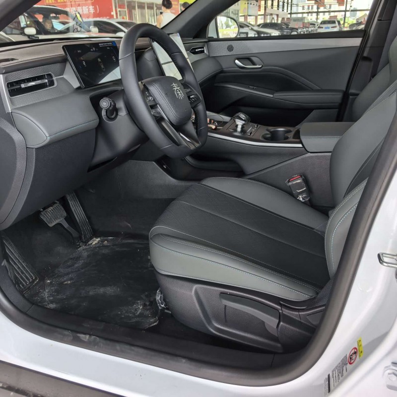 Qin PLUS 2025 DM-i Intelligent Driving Edition 55KM Leading Edition Qin PLUS 2025 DM-i Intelligent Driving Edition 55KM Leading Edition