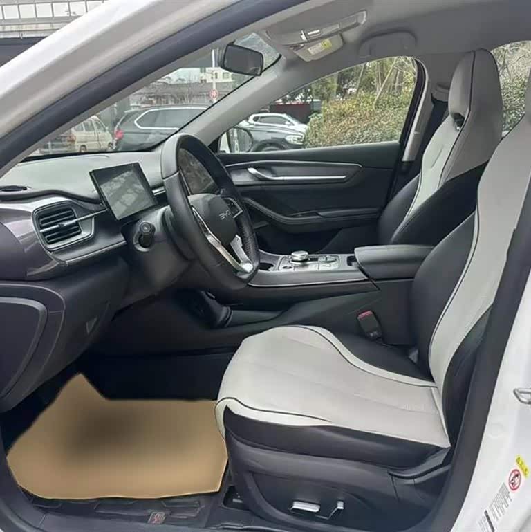 Destroyer 05 2023 Champion Edition DM-i 120KM Premium Destroyer 05 2023 Champion Edition DM-i 120KM Premium