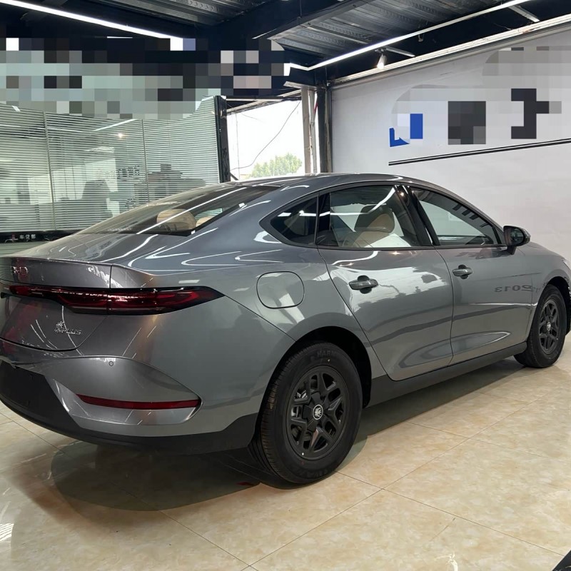Qin PLUS 2025 DM-i Intelligent Driving Edition 55KM Leading Edition Qin PLUS 2025 DM-i Intelligent Driving Edition 55KM Leading Edition