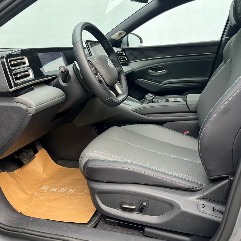 Qin L 2025 DM-i Intelligent Driving Edition 120KM Beyond Edition Qin L 2025 DM-i Intelligent Driving Edition 120KM Beyond Edition