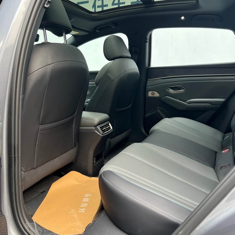 Qin L 2025 DM-i Intelligent Driving Edition 120KM Beyond Edition Qin L 2025 DM-i Intelligent Driving Edition 120KM Beyond Edition