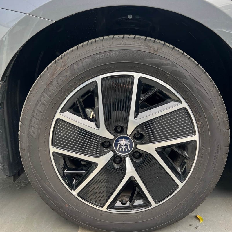 Qin L 2025 DM-i Intelligent Driving Edition 120KM Beyond Edition Qin L 2025 DM-i Intelligent Driving Edition 120KM Beyond Edition