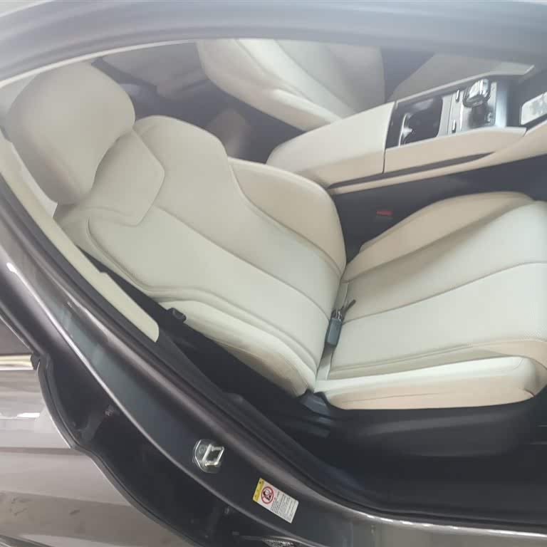 Qin L 2024 DM-i 80KM Leading Edition Qin L 2024 DM-i 80KM Leading Edition