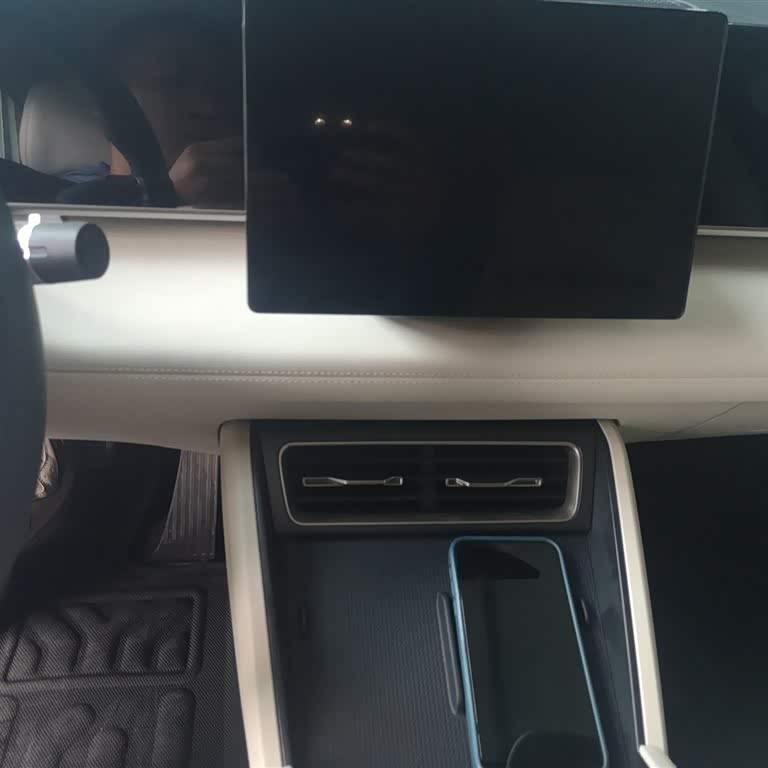 Qin L 2024 DM-i 80KM Leading Edition Qin L 2024 DM-i 80KM Leading Edition
