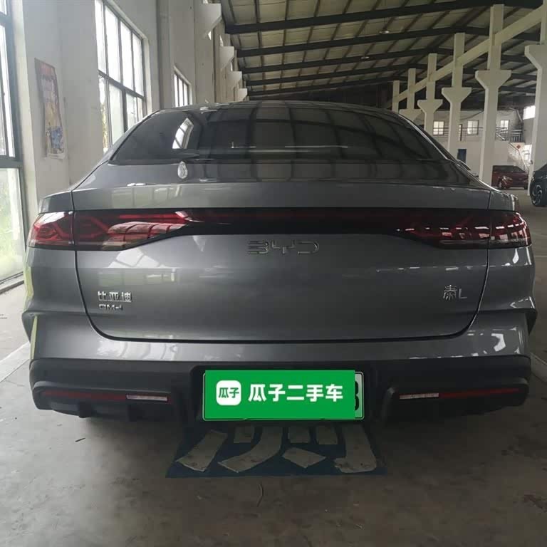 Qin L 2024 DM-i 80KM Leading Edition Qin L 2024 DM-i 80KM Leading Edition