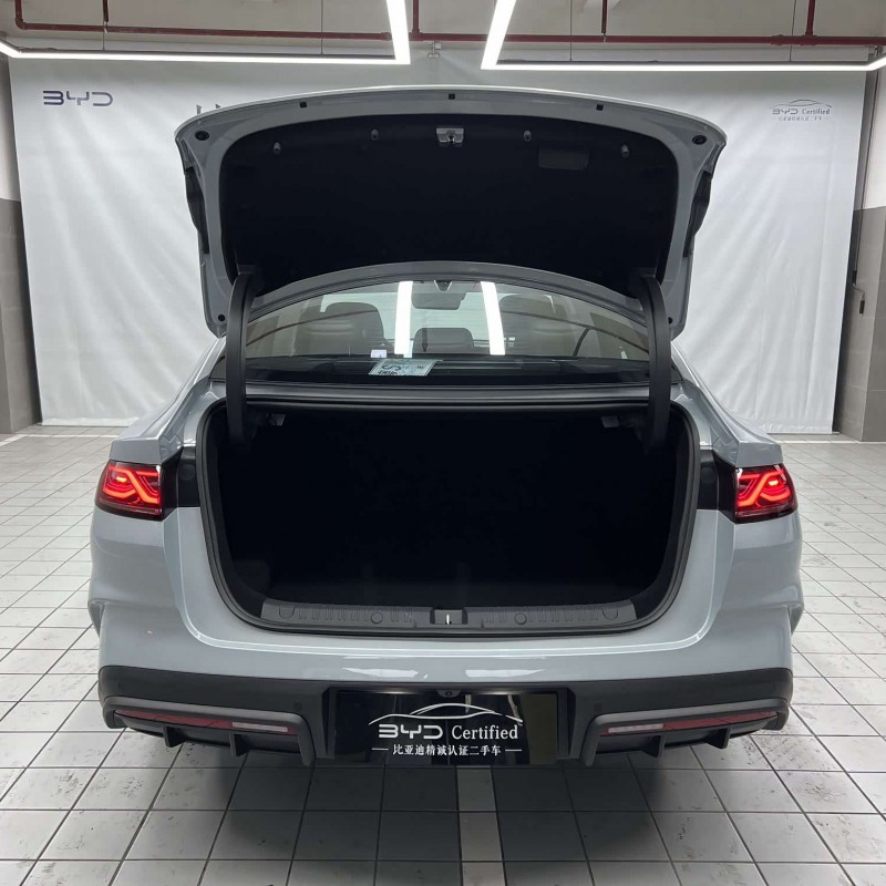Qin L 2025 DM-i Intelligent Driving Edition 120KM Excellence Edition Qin L 2025 DM-i Intelligent Driving Edition 120KM Excellence Edition