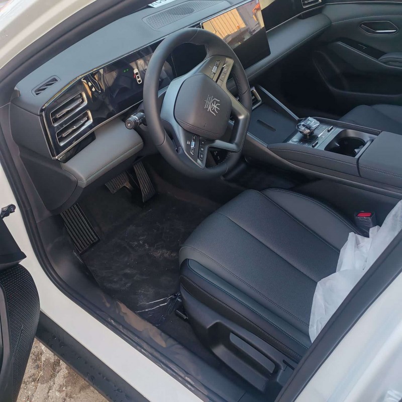 Qin L 2025 DM-i Intelligent Driving Edition 80KM Leading Edition Qin L 2025 DM-i Intelligent Driving Edition 80KM Leading Edition
