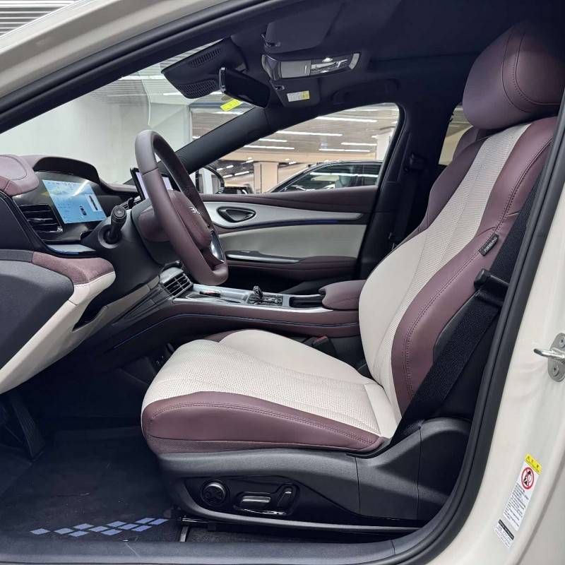 Seal 07 DM-i 2025 DM-i 1.5L 125km Premium Edition Seal 07 DM-i 2025 DM-i 1.5L 125km Premium Edition