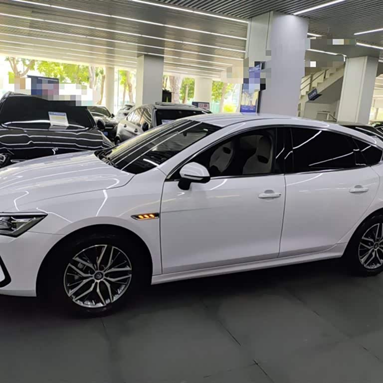 Qin PLUS 2023 Champion Edition EV 420KM Leading Edition Qin PLUS 2023 Champion Edition EV 420KM Leading Edition