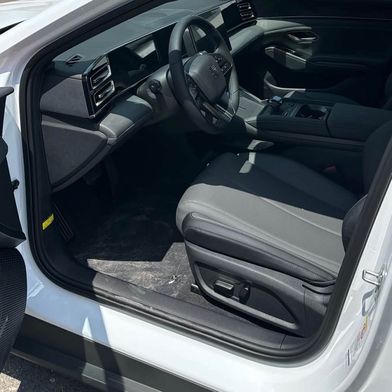Qin L 2024 DM-i 120KM Leading Edition Qin L 2024 DM-i 120KM Leading Edition