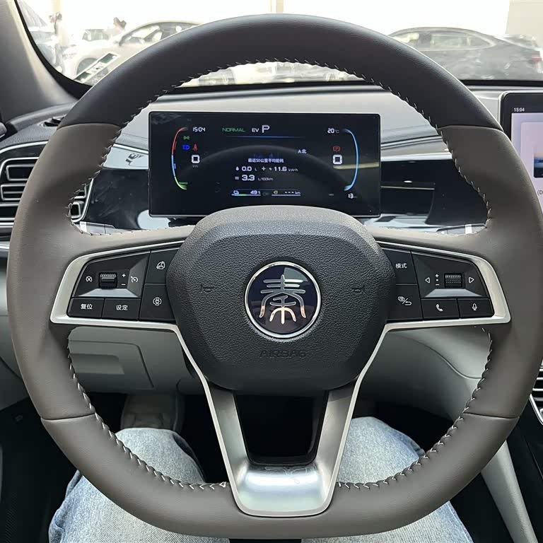 Qin PLUS 2023 Champion Edition DM-i 120KM Beyond Edition Qin PLUS 2023 Champion Edition DM-i 120KM Beyond Edition