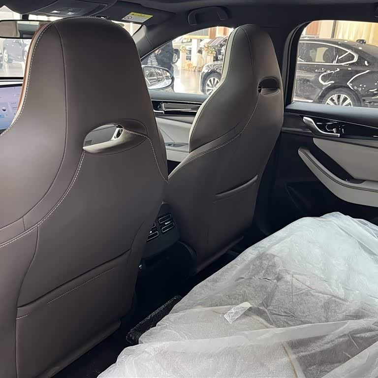 Qin PLUS 2023 Champion Edition DM-i 120KM Beyond Edition Qin PLUS 2023 Champion Edition DM-i 120KM Beyond Edition
