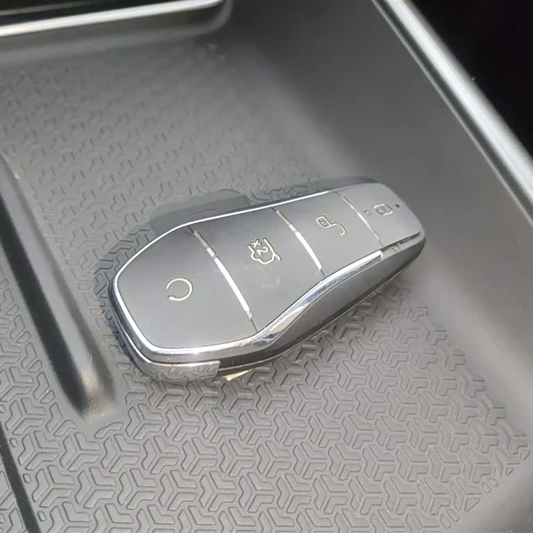 Song Pro New Energy 2025 Second Generation DM-i 115KM Excellence Edition Song Pro New Energy 2025 Second Generation DM-i 115KM Excellence Edition