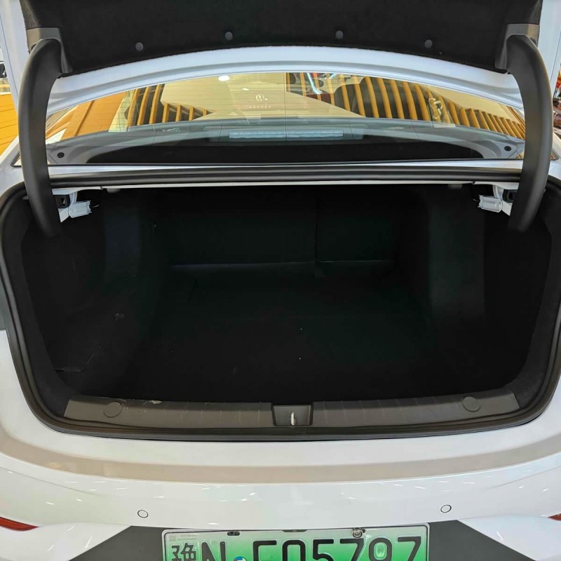Qin PLUS 2025 DM-i Intelligent Driving Edition 55KM Leading Edition Qin PLUS 2025 DM-i Intelligent Driving Edition 55KM Leading Edition