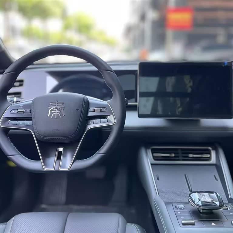 Qin L 2024 DM-i 120KM Leading Edition Qin L 2024 DM-i 120KM Leading Edition