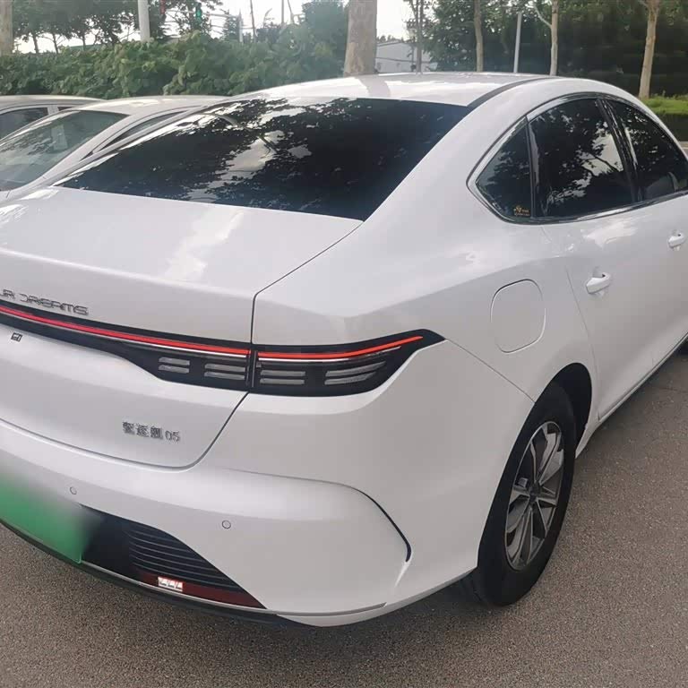 Destroyer 05 2024 Glory Edition DM-i 55KM Luxury Model Destroyer 05 2024 Glory Edition DM-i 55KM Luxury Model