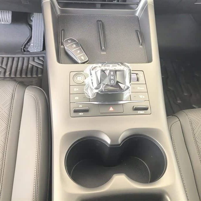 Qin PLUS 2025 DM-i Intelligent Driving Edition 55KM Leading Edition Qin PLUS 2025 DM-i Intelligent Driving Edition 55KM Leading Edition