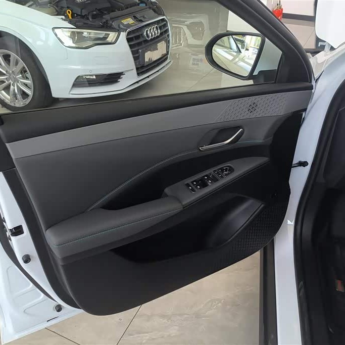 Qin PLUS 2025 DM-i Intelligent Driving Edition 55KM Leading Edition Qin PLUS 2025 DM-i Intelligent Driving Edition 55KM Leading Edition
