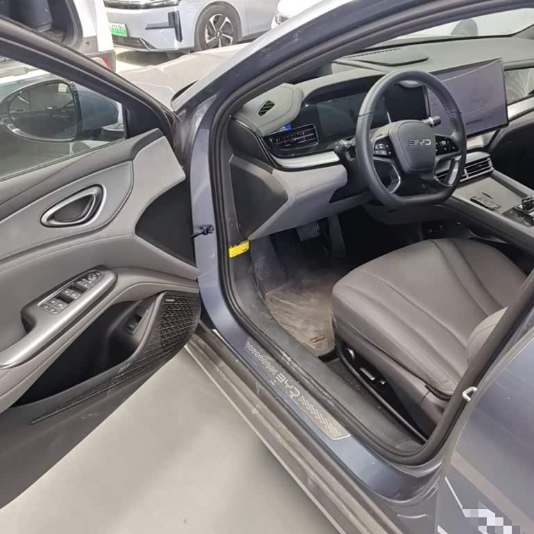 Seal 07 DM-i 2025 DM-i 1.5L 125km Premium Edition Seal 07 DM-i 2025 DM-i 1.5L 125km Premium Edition