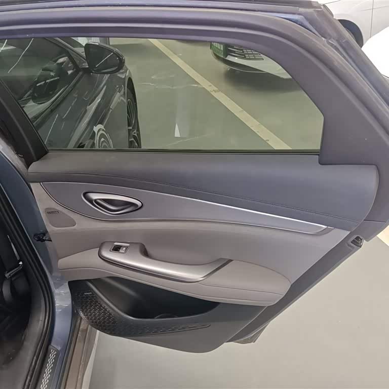 Seal 07 DM-i 2025 DM-i 1.5L 125km Premium Edition Seal 07 DM-i 2025 DM-i 1.5L 125km Premium Edition