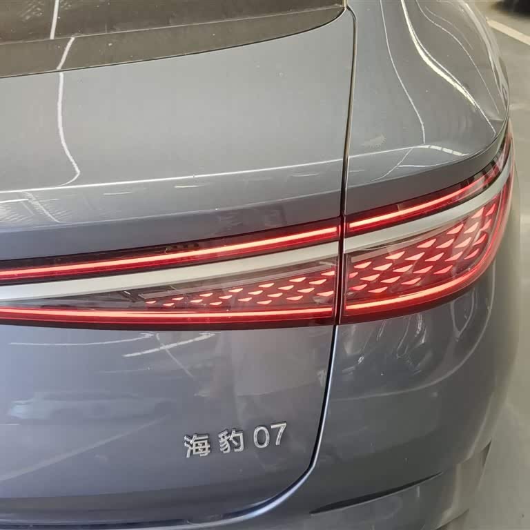 Seal 07 DM-i 2025 DM-i 1.5L 125km Premium Edition Seal 07 DM-i 2025 DM-i 1.5L 125km Premium Edition