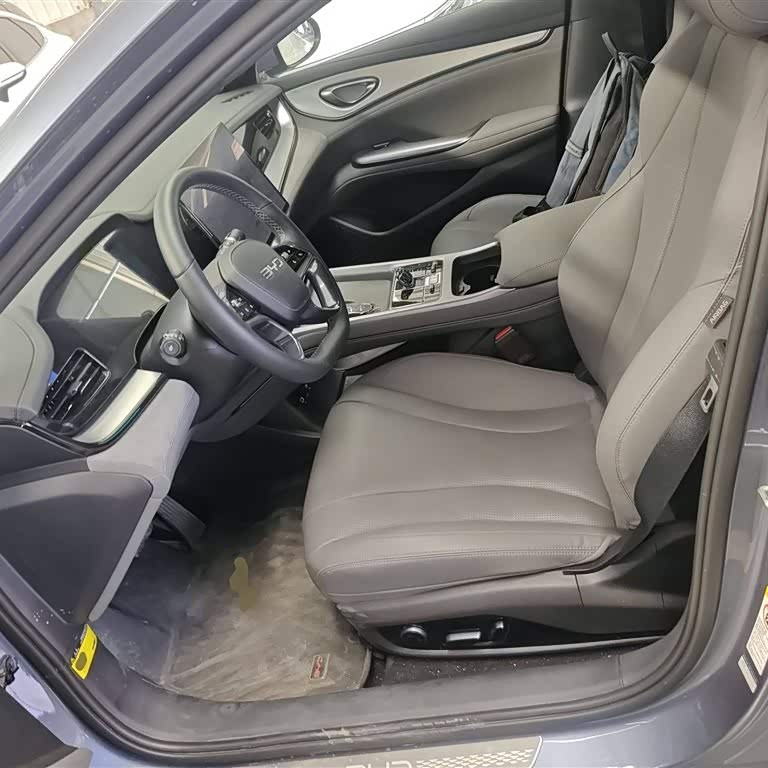 Seal 07 DM-i 2025 DM-i 1.5L 125km Premium Edition Seal 07 DM-i 2025 DM-i 1.5L 125km Premium Edition