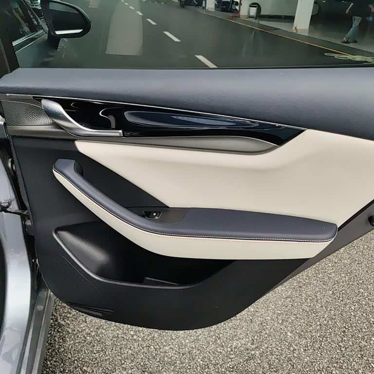 Qin PLUS 2021 DM-i 55KM Flagship Edition Qin PLUS 2021 DM-i 55KM Flagship Edition