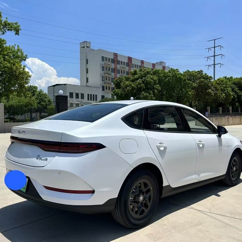 Qin PLUS 2025 DM-i Intelligent Driving Edition 55KM Leading Edition Qin PLUS 2025 DM-i Intelligent Driving Edition 55KM Leading Edition