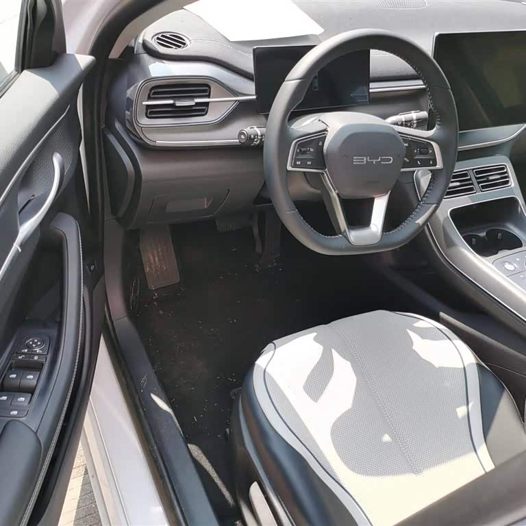 Destroyer 05 2024 Glory Edition DM-i 55KM Luxury Model Destroyer 05 2024 Glory Edition DM-i 55KM Luxury Model