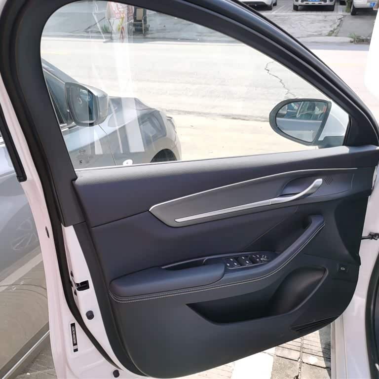 Destroyer 05 2024 Glory Edition DM-i 55KM Luxury Model Destroyer 05 2024 Glory Edition DM-i 55KM Luxury Model