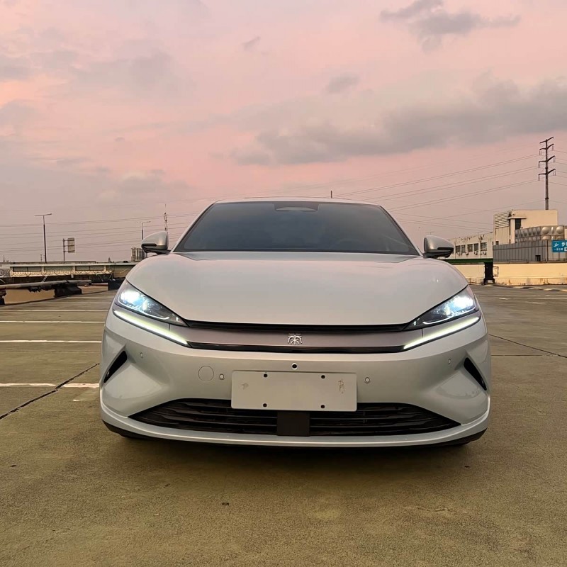 Qin L 2025 EV 470KM Leading Edition Qin L 2025 EV 470KM Leading Edition