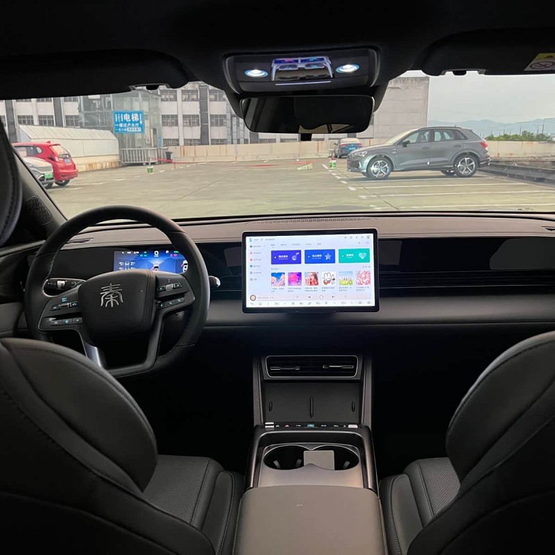 Qin L 2025 EV 470KM Leading Edition Qin L 2025 EV 470KM Leading Edition