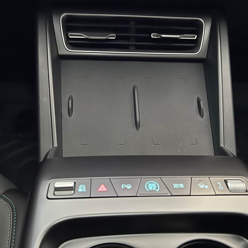 Qin L 2025 EV 470KM Leading Edition Qin L 2025 EV 470KM Leading Edition