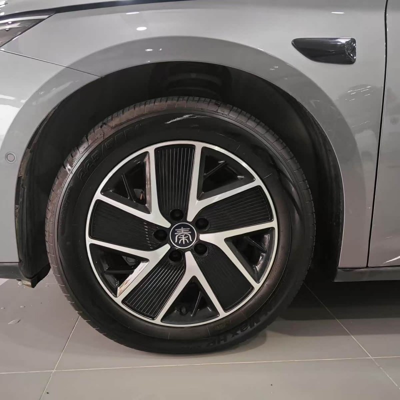 Qin L 2025 DM-i Intelligent Driving Edition 120KM Beyond Edition Qin L 2025 DM-i Intelligent Driving Edition 120KM Beyond Edition