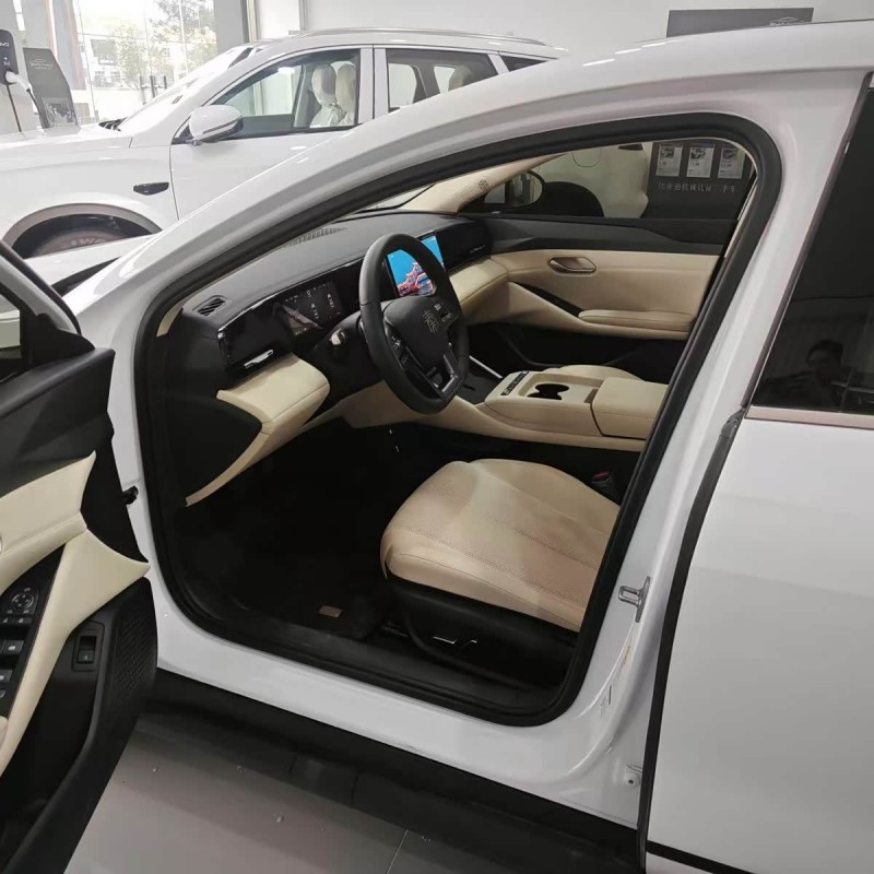 Qin L 2025 EV 545KM Beyond Edition Qin L 2025 EV 545KM Beyond Edition