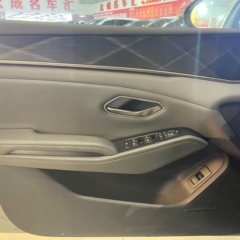 Qin L 2024 DM-i 120KM Beyond Edition Qin L 2024 DM-i 120KM Beyond Edition