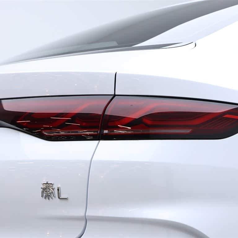 Qin L 2024 DM-i 80KM Leading Edition Qin L 2024 DM-i 80KM Leading Edition