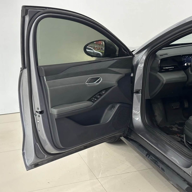 Qin L 2025 EV 545KM Beyond Edition Qin L 2025 EV 545KM Beyond Edition
