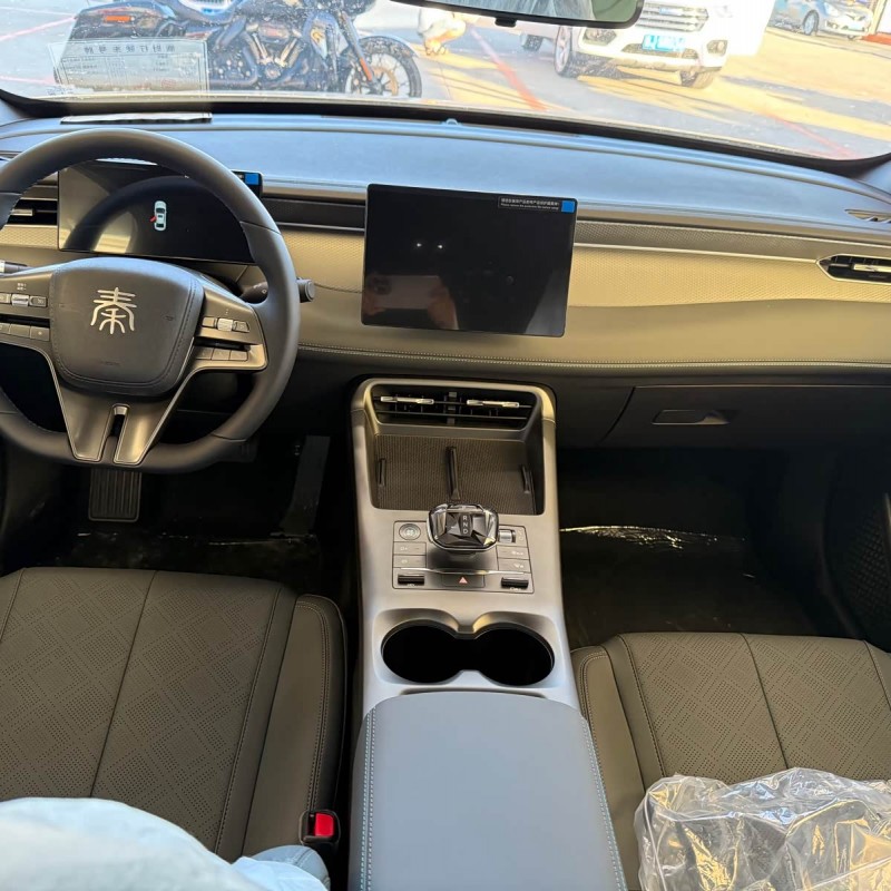 Qin PLUS 2025 DM-i Intelligent Driving Edition 55KM Leading Edition Qin PLUS 2025 DM-i Intelligent Driving Edition 55KM Leading Edition